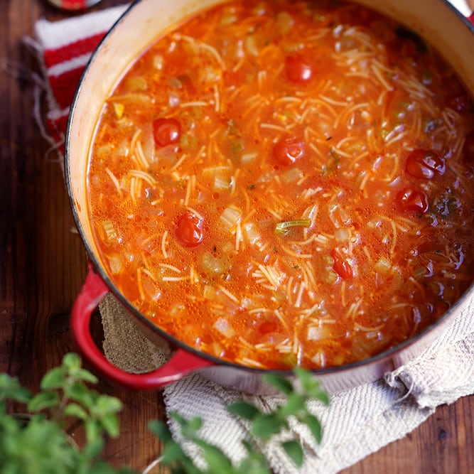 מרק עגבניות ושומר