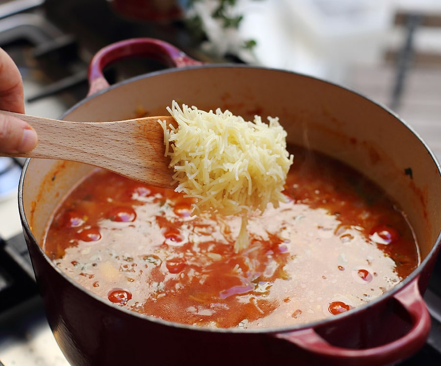 מרק עגבניות כפרי